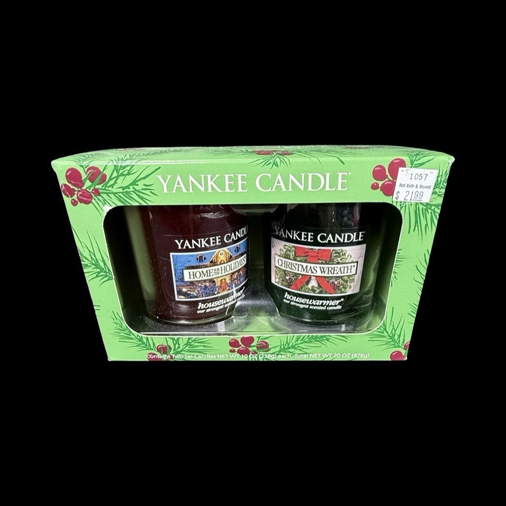 Yankee Candle Christmas Gift Set Home for Holidays & Christmas Wreath 10oz ea
